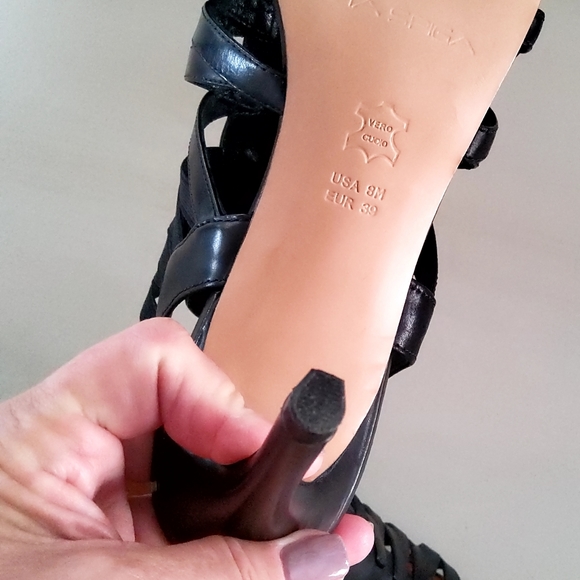 Caged Heels - Picture 8 of 8